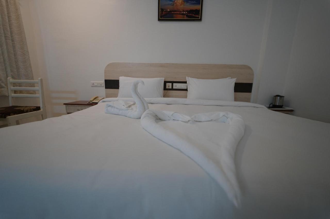 Hotel Palmyra Grand Inn Тірунелвелі Екстер'єр фото